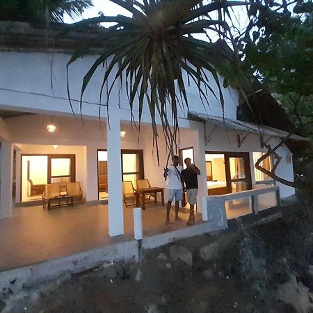 Sooriya Villa Talpe Bagian luar foto